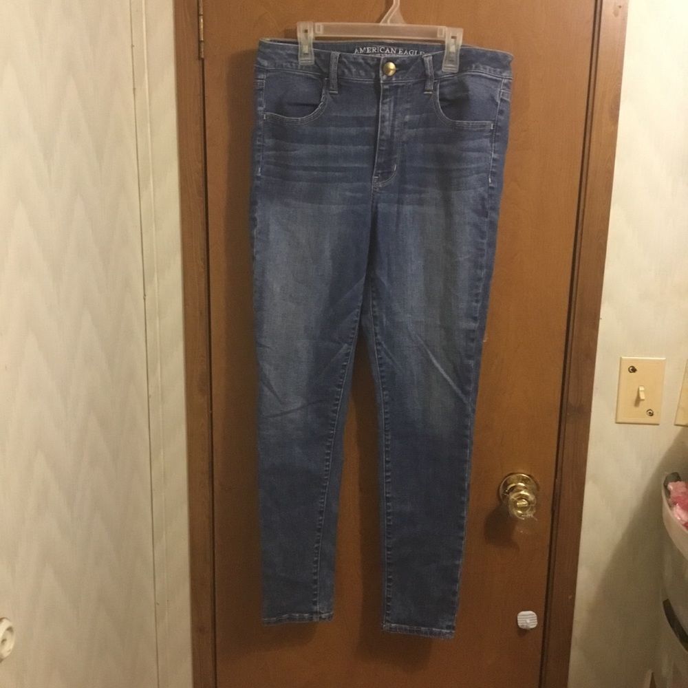 American Eagle Medium Wash Whisker Skinny Jeans 12